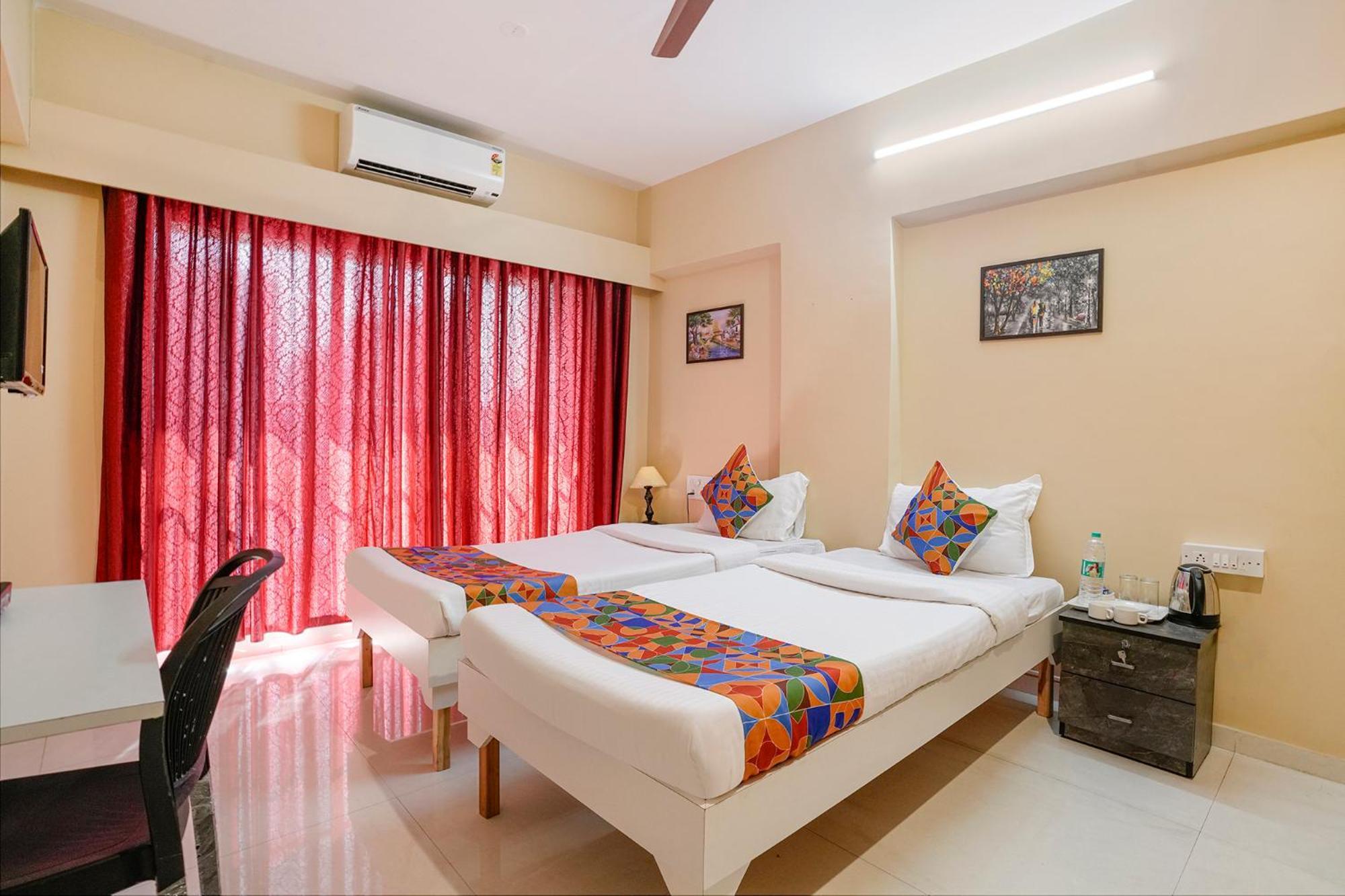 Fabhotel Welcome - Nr International Airport